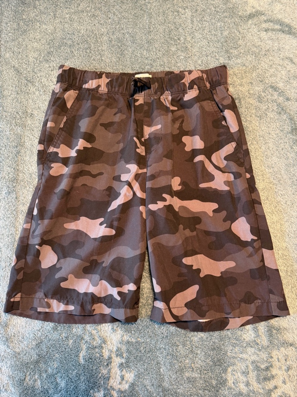 Boy's Old Navy Black and Gray Camo Athletic Shorts‎ Size XL
